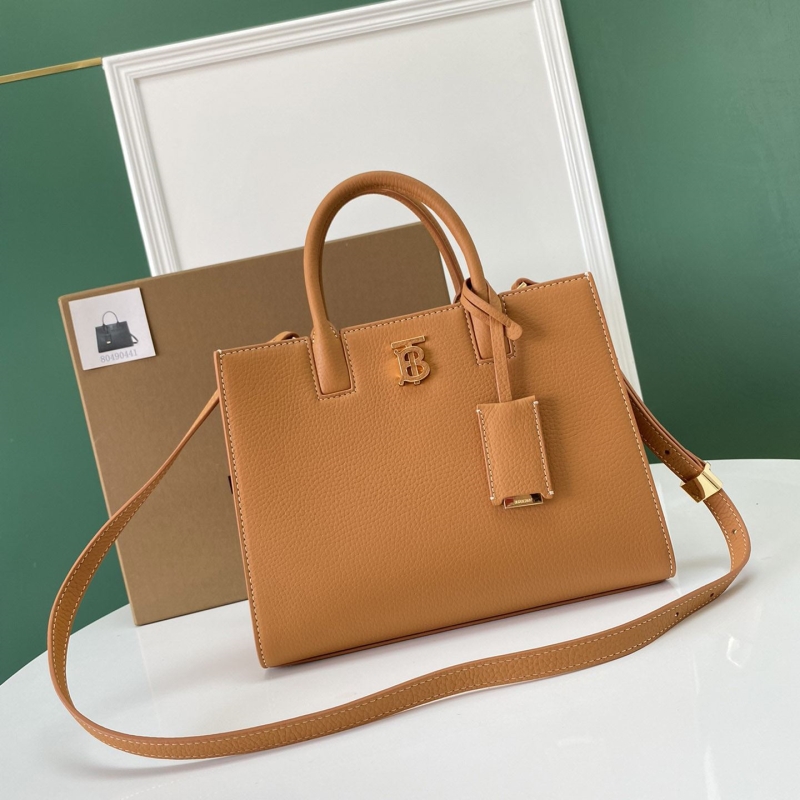 B**rry shopping bags